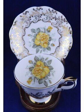 Royal Standard Footed Teacup Saucer Yellow Gold Scrolls Pink Rose Scalloped